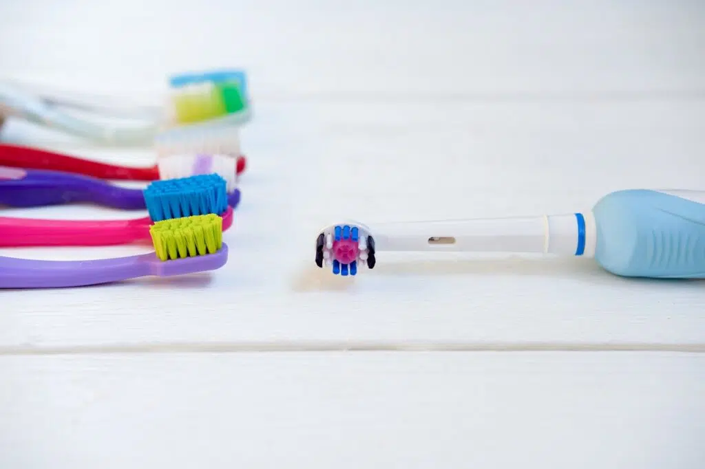 ¿Entonces serán toallitas o cepillo dental hoy?